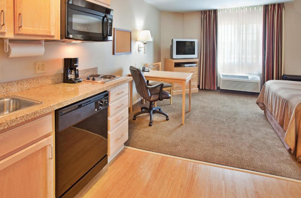Candlewood Suites Junction City - Ft. Riley By Ihg Εξωτερικό φωτογραφία