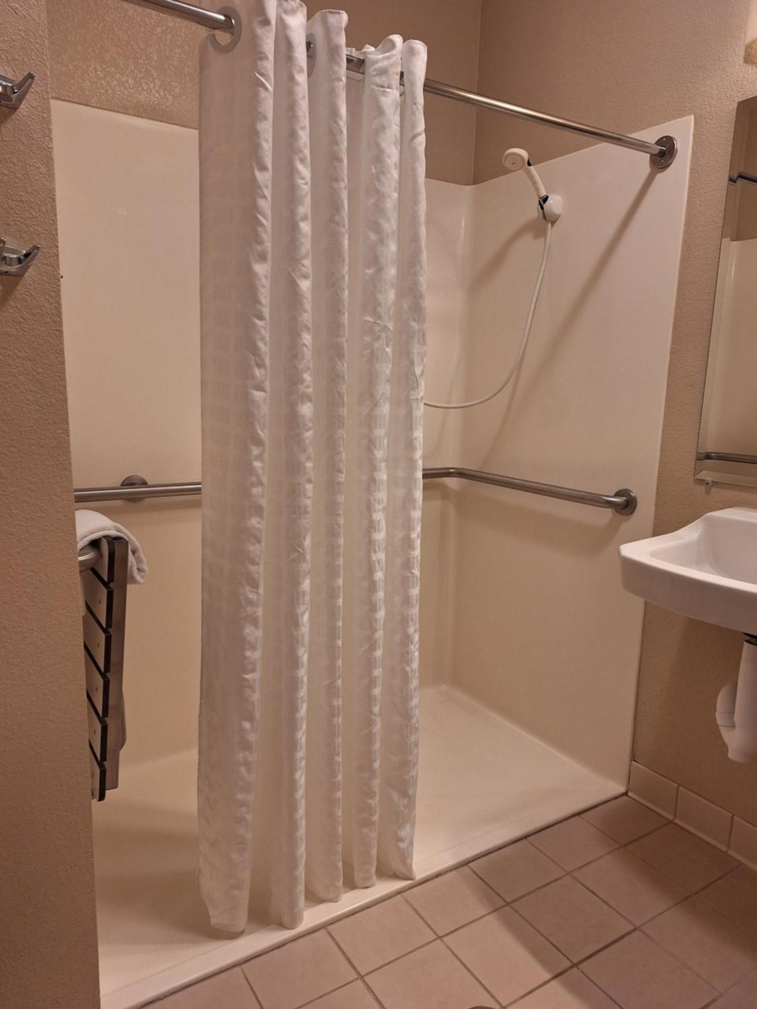 Candlewood Suites Junction City - Ft. Riley By Ihg Εξωτερικό φωτογραφία