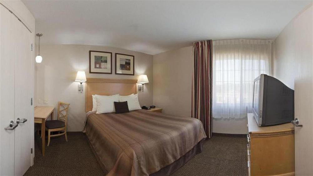 Candlewood Suites Junction City - Ft. Riley By Ihg Εξωτερικό φωτογραφία