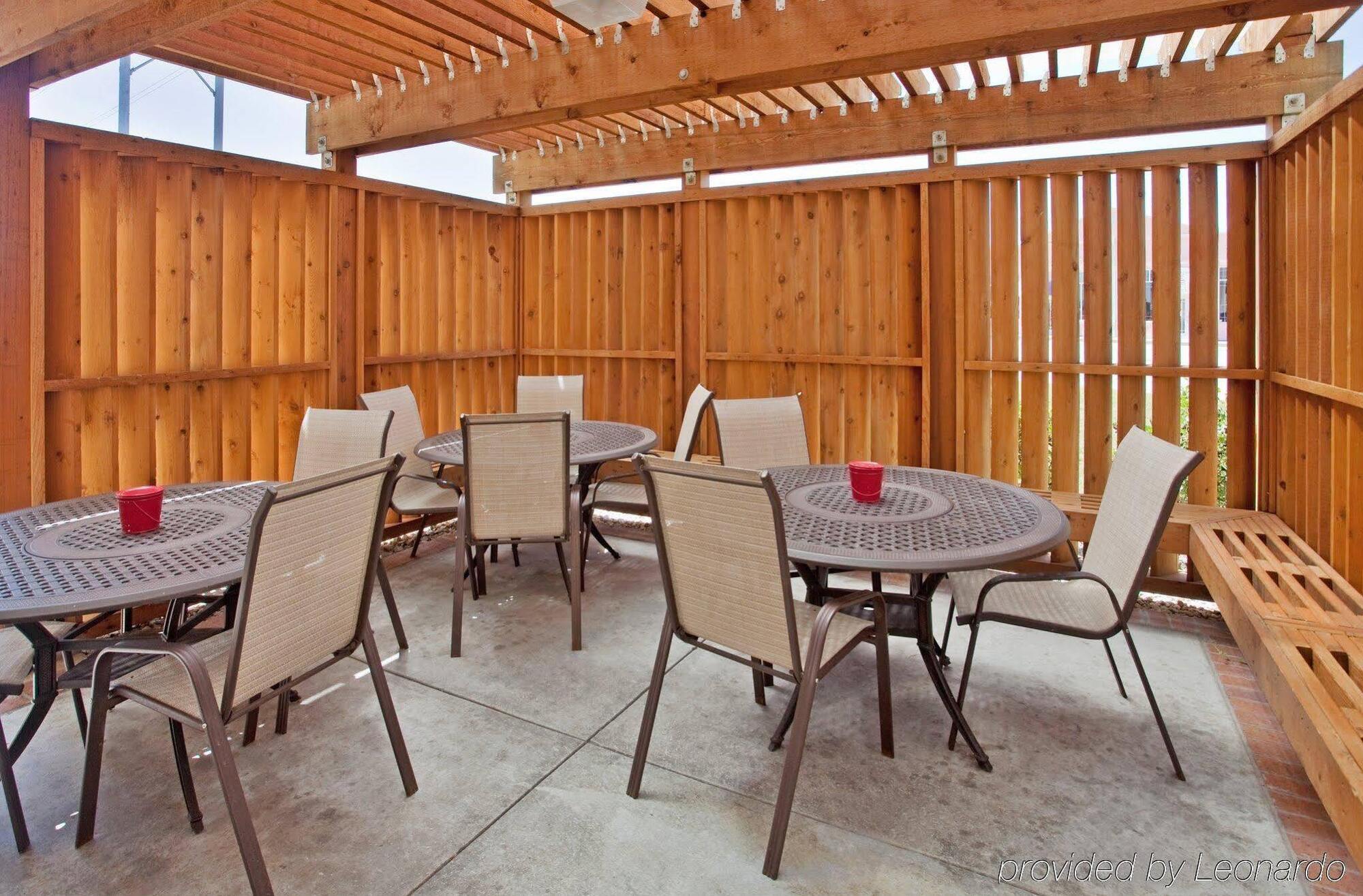 Candlewood Suites Junction City - Ft. Riley By Ihg Εξωτερικό φωτογραφία
